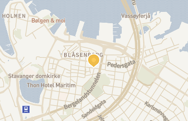 Kart med med nål på restauranten