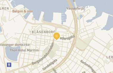 Kart med med nål på restauranten