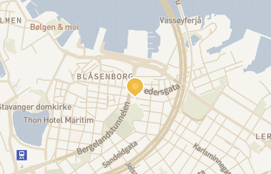 Kart med med nål på restauranten